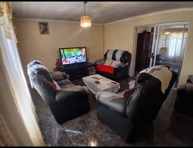 3 BEDROOM FREEHOLD FOR SALE IN SEBOKENG ZONE 10